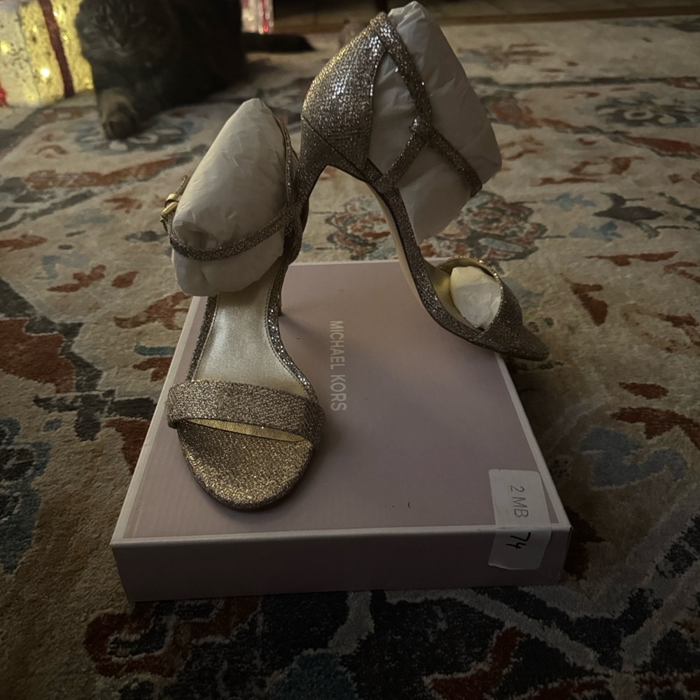 Michael Kors Glittering Gold Heels